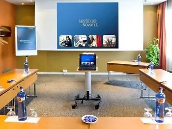 Novotel Barcelona Cornella 4*