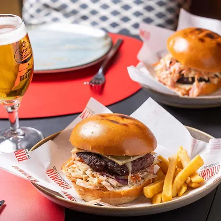 호텔 노보텔 바르셀로나 코르네야 4*