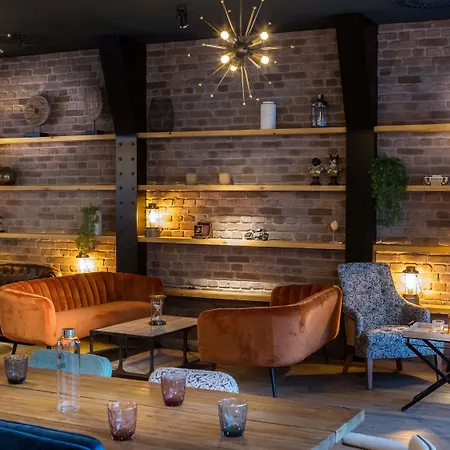 Novotel Barcelona Cornella 4*