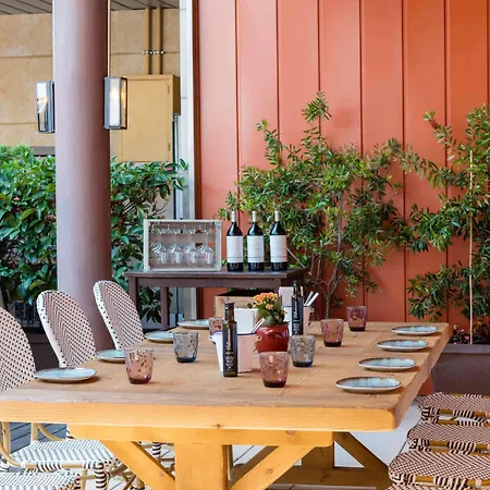 Hotel Novotel Barcelona Cornella 4*