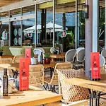 Novotel Barcelona Cornella 4*