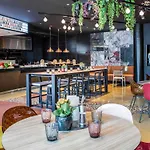 Novotel Barcelona Cornella 4*