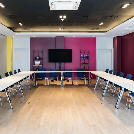 Hotel Novotel Barcelona Cornellà 4*