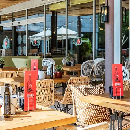 Novotel Barcelona Cornella 4*