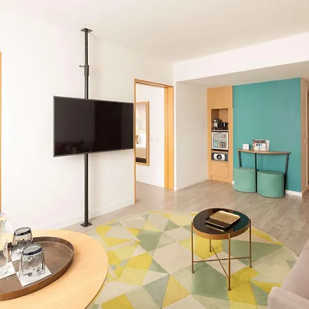 Novotel Barcelona Cornellà Hotel 4*