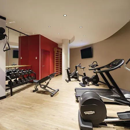 Novotel Barcelona Cornella מלון 4*