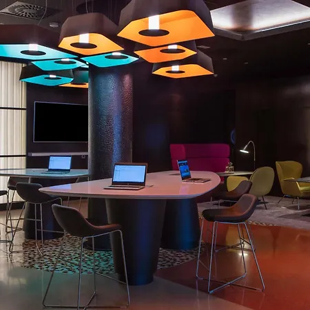 Novotel Barcelona Cornellà 4*