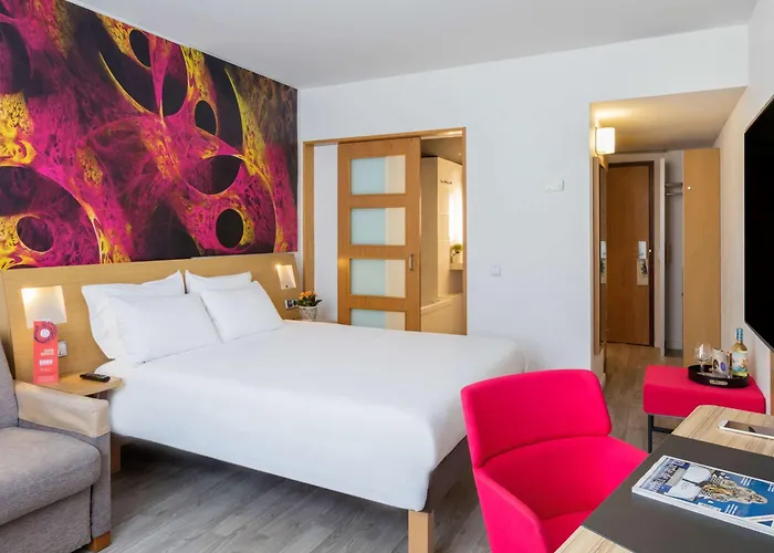 Hotel Novotel Barcelona Cornella 4*