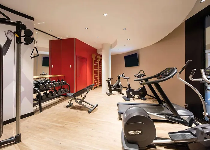 Hotel Novotel Barcelona Cornella 4*