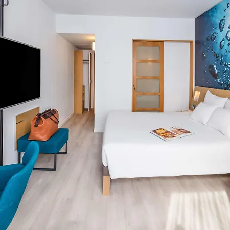 Novotel Barcelona Cornella Hotel 4*